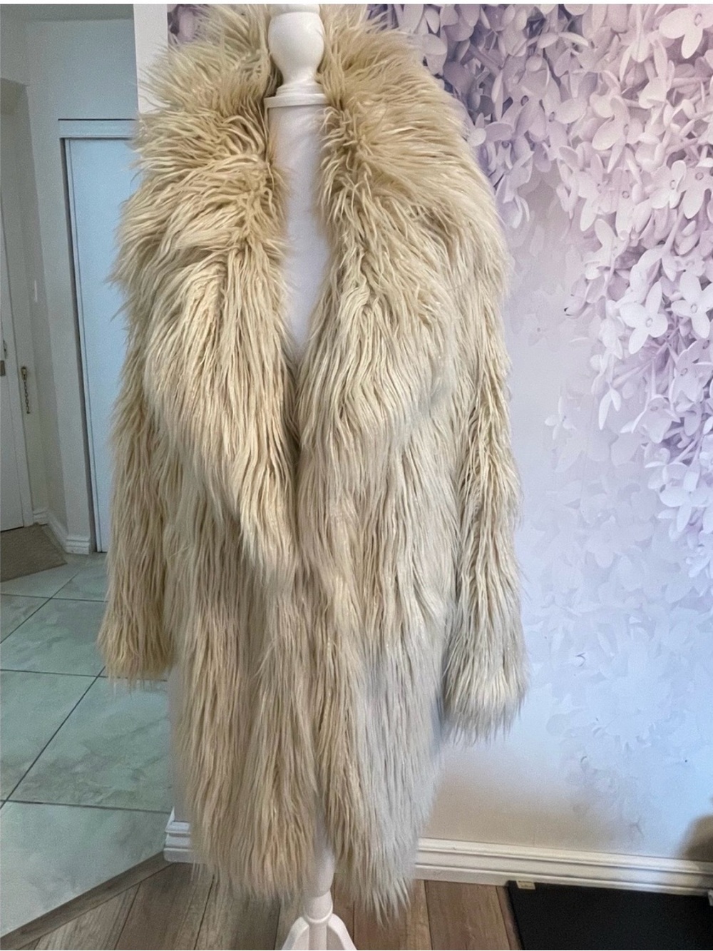 LOVE MOSCHINO Vintage Long Shaggy Faux Fur Coat Ivory Cream Made in Italy